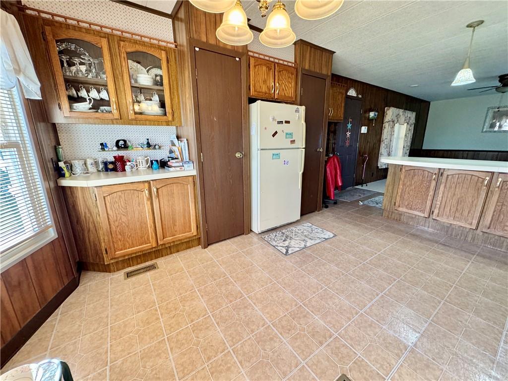 607 Lark Lane Apollo, PA 15613 - Photo 5 of 33 Gallery Image 5