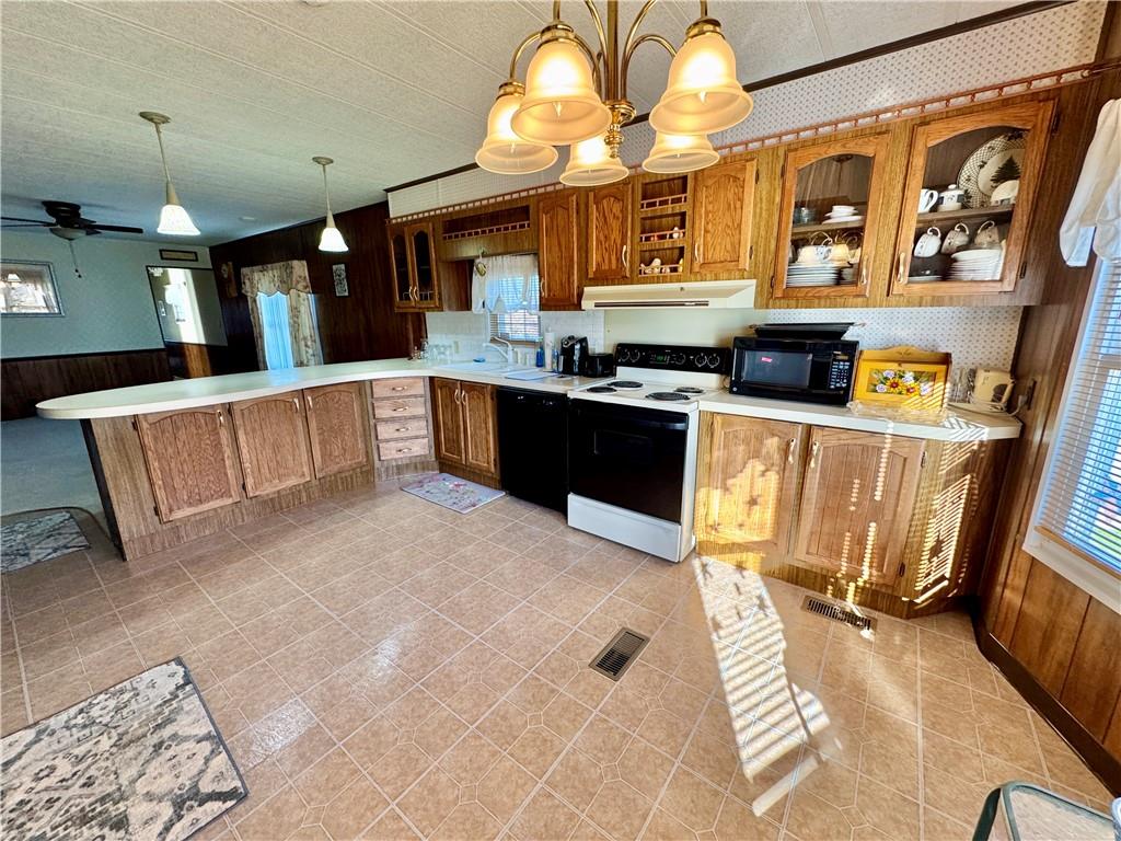 607 Lark Lane Apollo, PA 15613 - Photo 6 of 33 Gallery Image 6