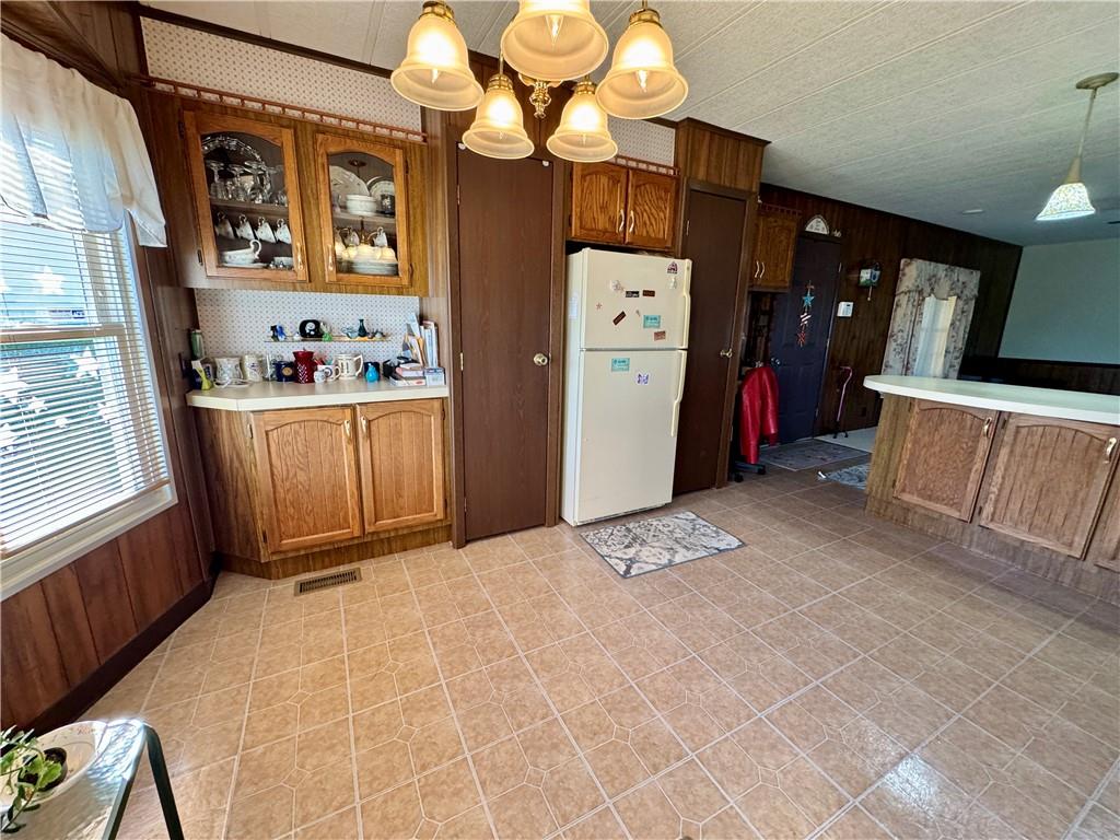 607 Lark Lane Apollo, PA 15613 - Photo 9 of 33 Gallery Image 9