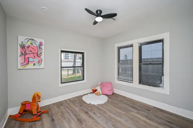 $2,650 | 1507 Laird Street, Houston, TX 77008