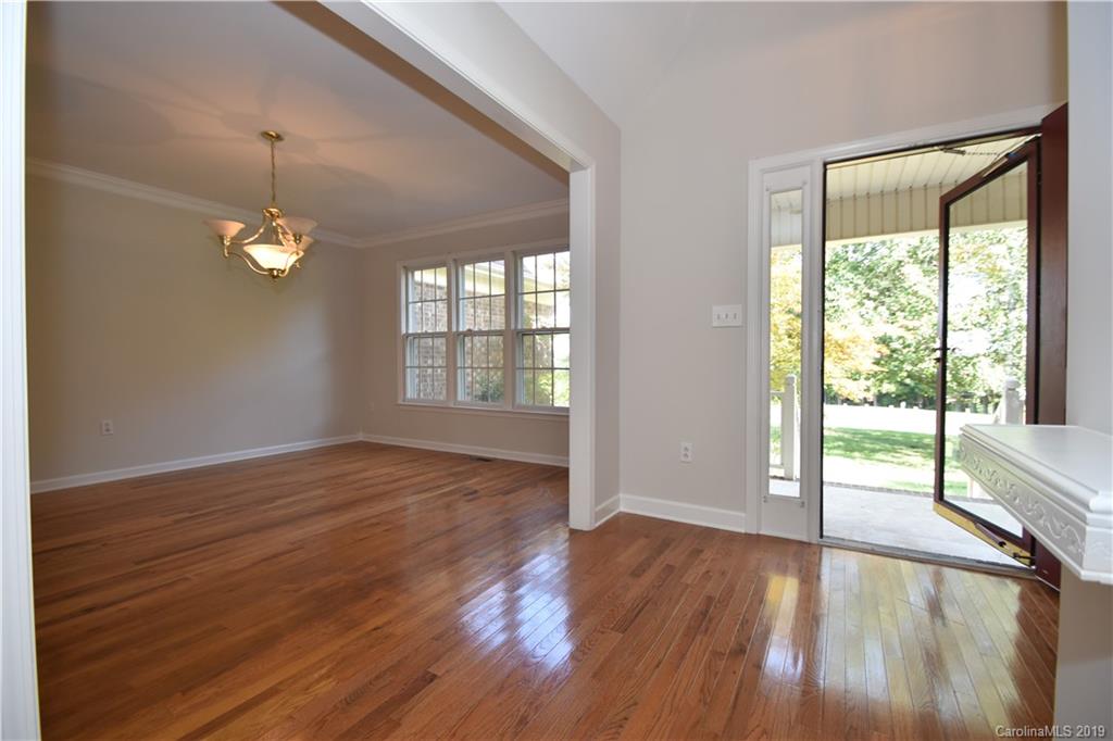 129 Stumpy Creek Road Mooresville, NC 28117 - Photo 5 of 43 Gallery Image 5