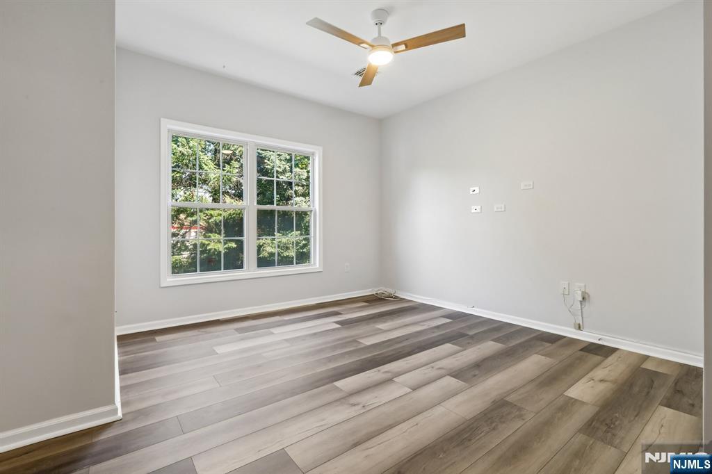 9104 Ravenscroft Road Clifton, NJ 07013 - Photo 28 of 50