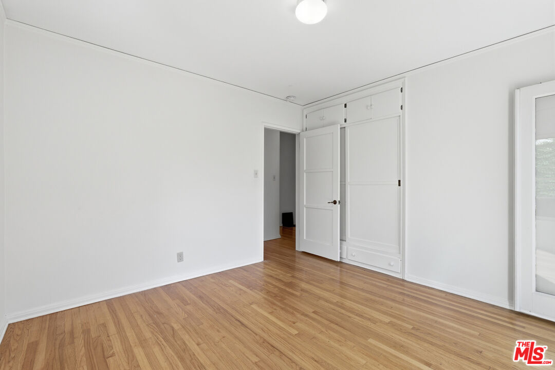 1019 Pine Street Santa Monica, CA 90405 - Photo 11 of 36 a view of a room with wooden floor