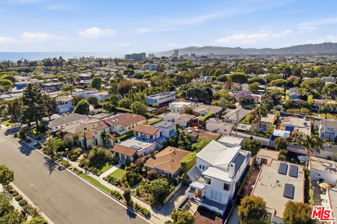 1019 Pine Street Santa Monica, CA 90405 - Photo 32 of 36 an aerial view of a city