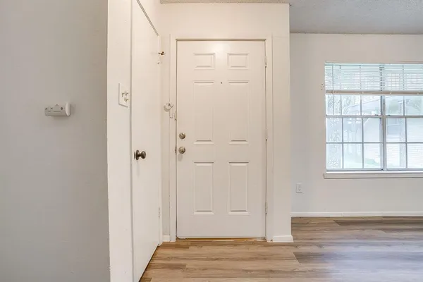 $1,350 | 5201 Curzon Avenue, Unit 9, Fort Worth, TX 76107