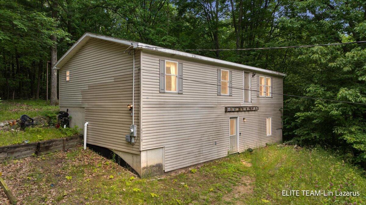 6718 Schmeid Road Lakeview, MI 48850 - Photo 2 of 58