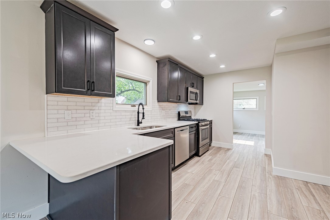 2182 Middlefield Road Cleveland Heights, OH 44106 - Photo 6 of 32 Gallery Image 6