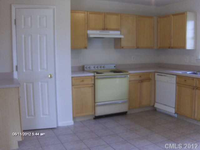 6762 Sullins Road Charlotte, NC 28214 - Photo 2 of 14