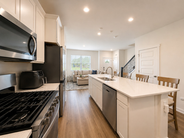 2255 Riesling Road Oswego, IL 60543 - Photo 7 of 21