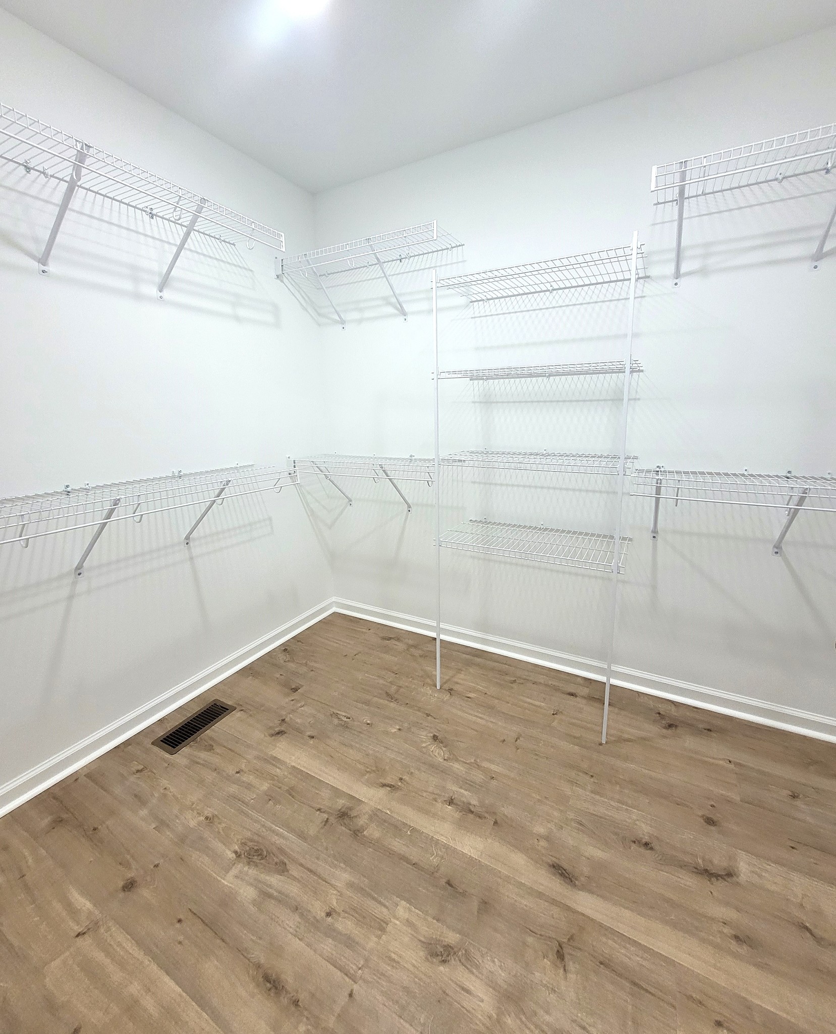 886 Promise Land Road Charlotte, TN 37036 - Photo 12 of 24 Gallery Image 12