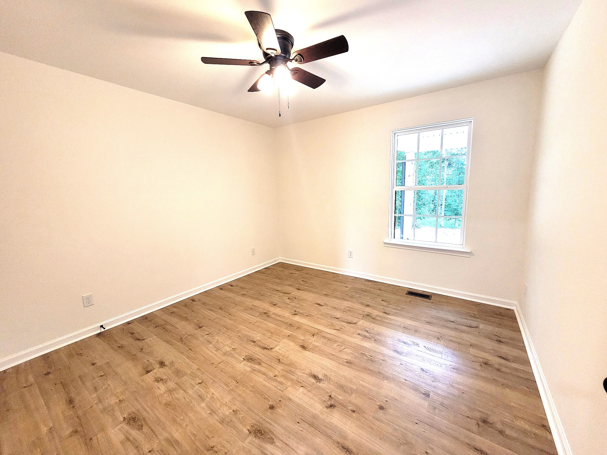 886 Promise Land Road Charlotte, TN 37036 - Photo 13 of 24 Gallery Image 13