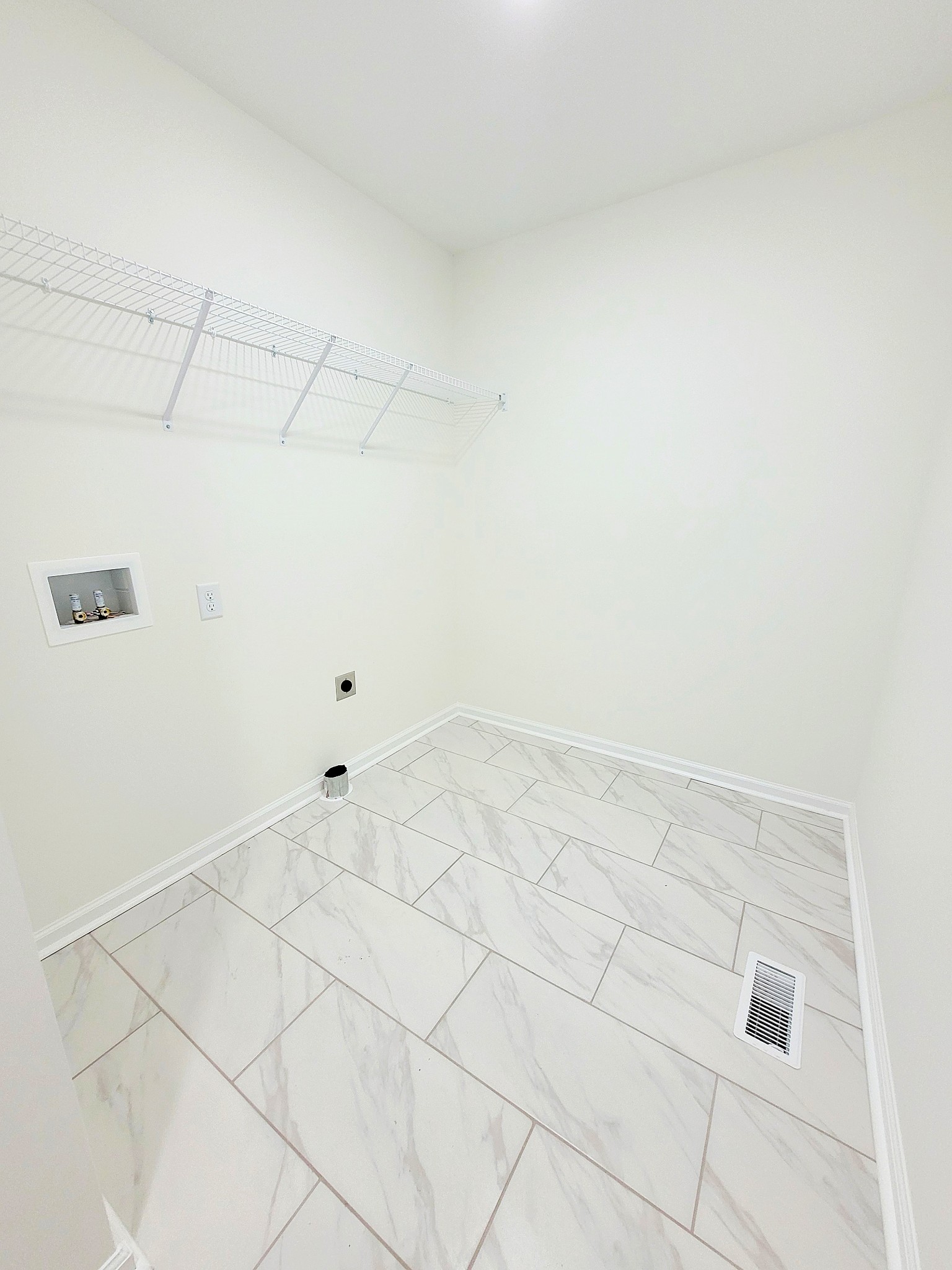 886 Promise Land Road Charlotte, TN 37036 - Photo 19 of 24 Gallery Image 19