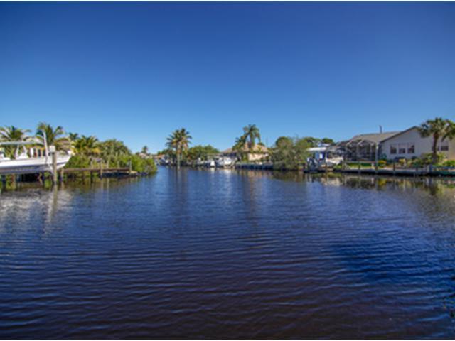 1529 Southwest Dyer Point Road Palm City, FL 34990 - Photo 2 of 20 Gallery Image 2