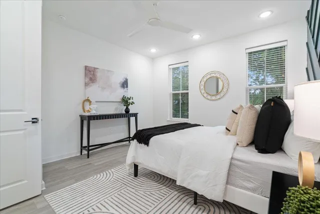 $2,995 | 2624 Metcalfe Road, Unit 10, Austin, TX 78741