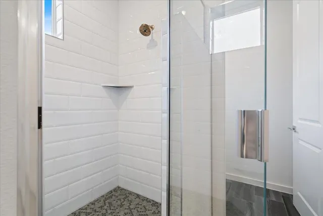 $2,995 | 2624 Metcalfe Road, Unit 10, Austin, TX 78741