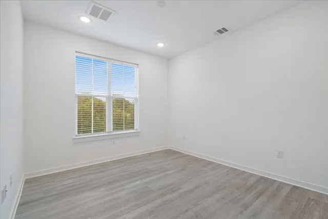 $2,995 | 2624 Metcalfe Road, Unit 10, Austin, TX 78741