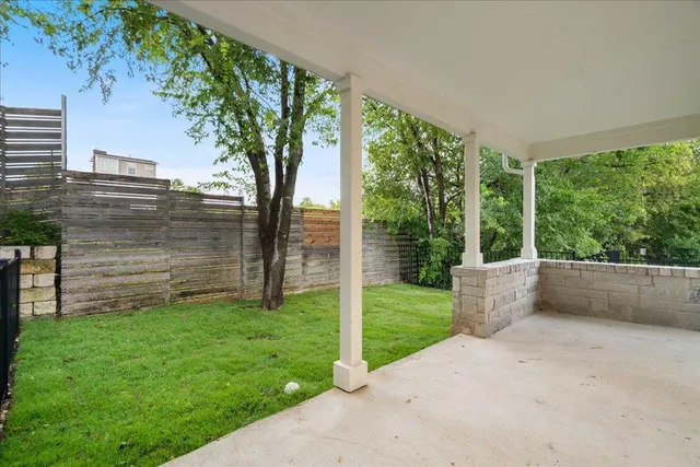 $2,995 | 2624 Metcalfe Road, Unit 10, Austin, TX 78741