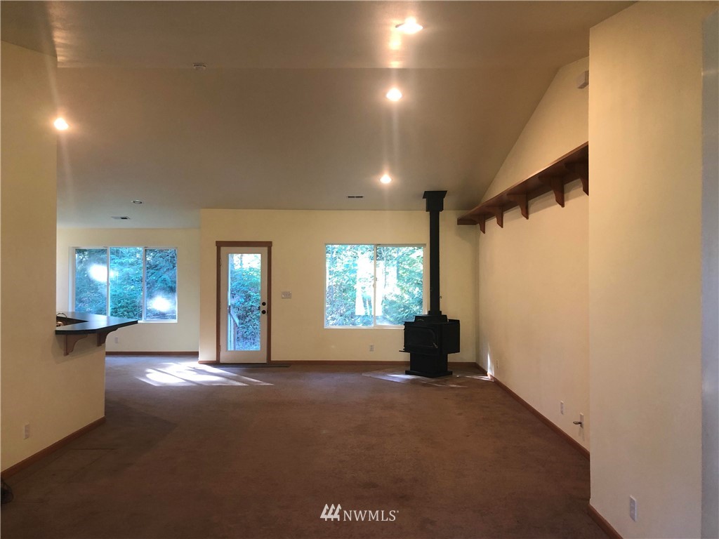 15724 May Creek Road Gold Bar, WA 98251 - Photo 4 of 15 Gallery Image 4