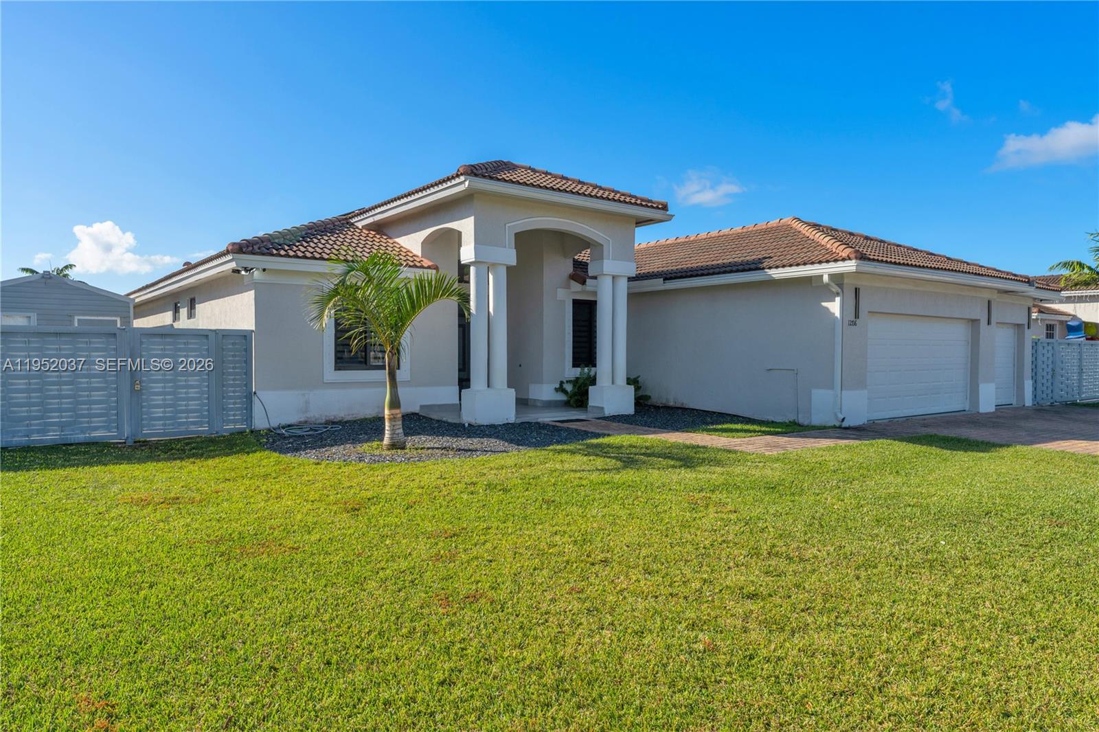 12716 Southwest 224th Street Miami, FL 33170 - Photo 4 of 68