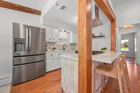 $595,000 | 5300 Suburban Drive, Austin, TX 78745