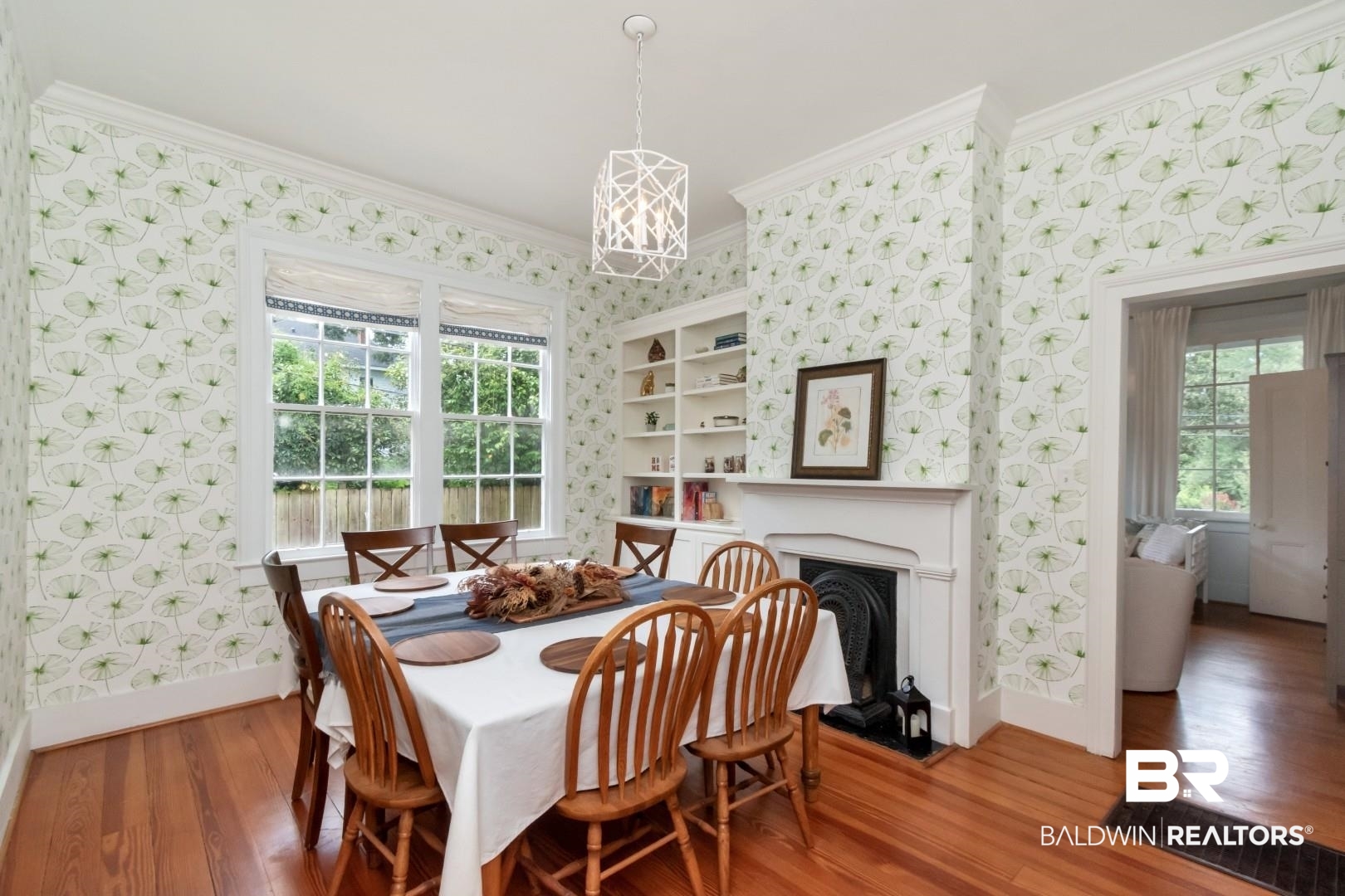 2009 Old Shell Road Mobile, AL 36607 - Photo 9 of 55