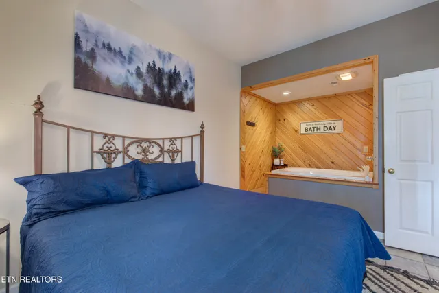 $926,500 | 838 Holly Br Drive, Gatlinburg, TN 37738