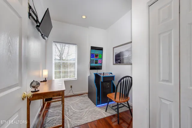 $926,500 | 838 Holly Br Drive, Gatlinburg, TN 37738