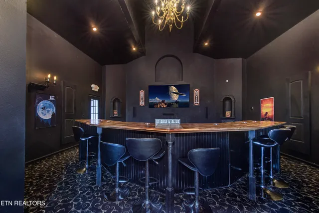 $926,500 | 838 Holly Br Drive, Gatlinburg, TN 37738