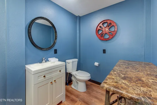 $926,500 | 838 Holly Br Drive, Gatlinburg, TN 37738