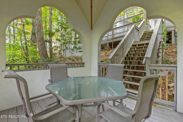$926,500 | 838 Holly Br Drive, Gatlinburg, TN 37738