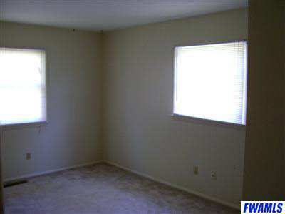 2610 Ridgeway Drive Fort Wayne, IN 46816 - Photo 7 of 10