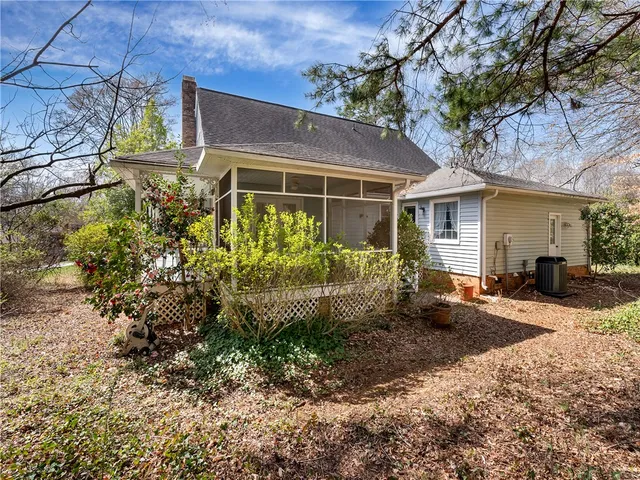 $383,000 | 504 Squire Circle, Clemson, SC 29631