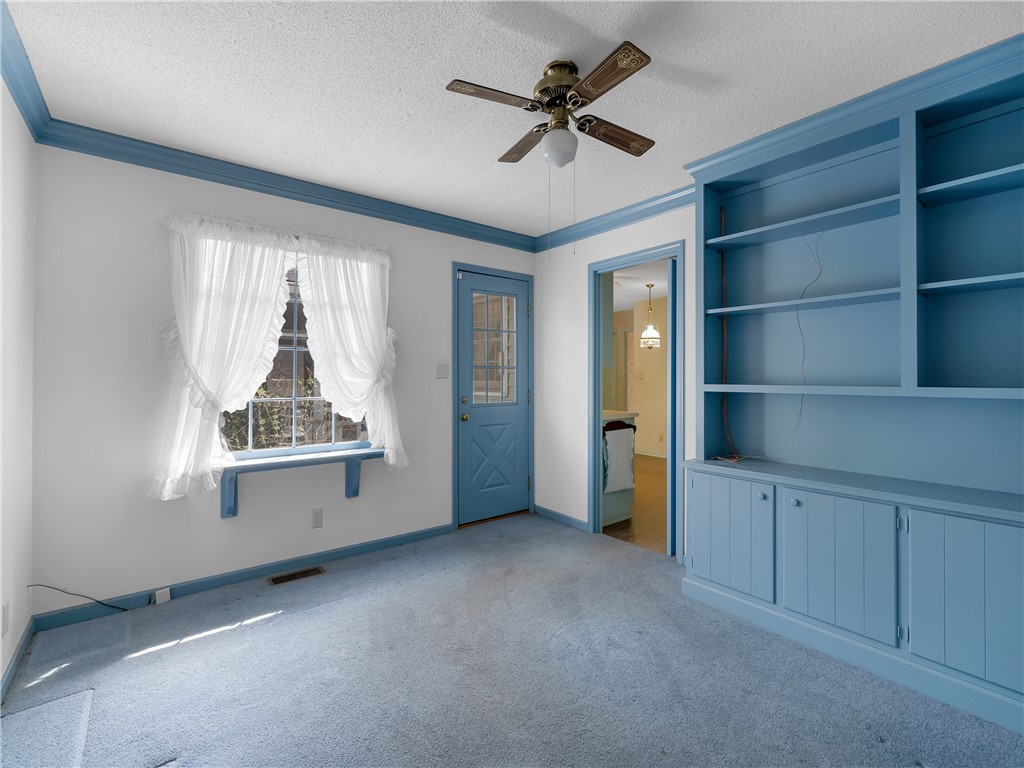 504 Squire Circle Clemson, SC 29631 - Photo 15 of 37 Den / Office