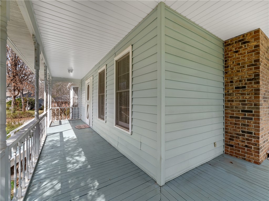 504 Squire Circle Clemson, SC 29631 - Photo 25 of 37 Side Porch