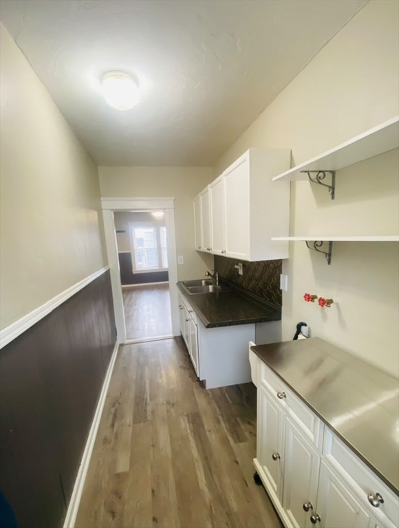 4 Holland Road, Unit 2 Worcester, MA 01603 - Photo 3 of 18