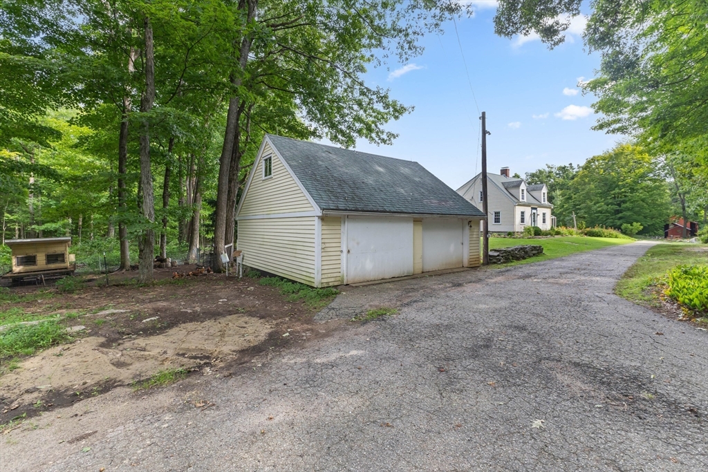 109 Rutherford Road Oakham, MA 01068 - Photo 4 of 42 Gallery Image 4