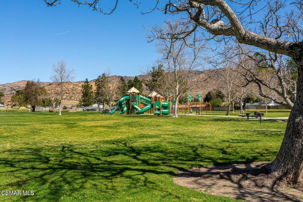 2069 North Avenida Refugio, Unit 1 Simi Valley, CA 93063 - Photo 16 of 20