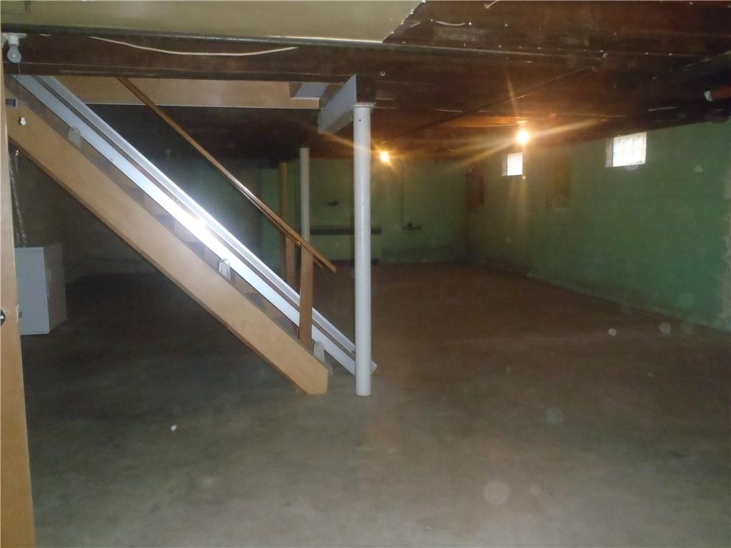 2614 Old Pittsburgh Road New Castle, PA 16101 - Photo 14 of 16