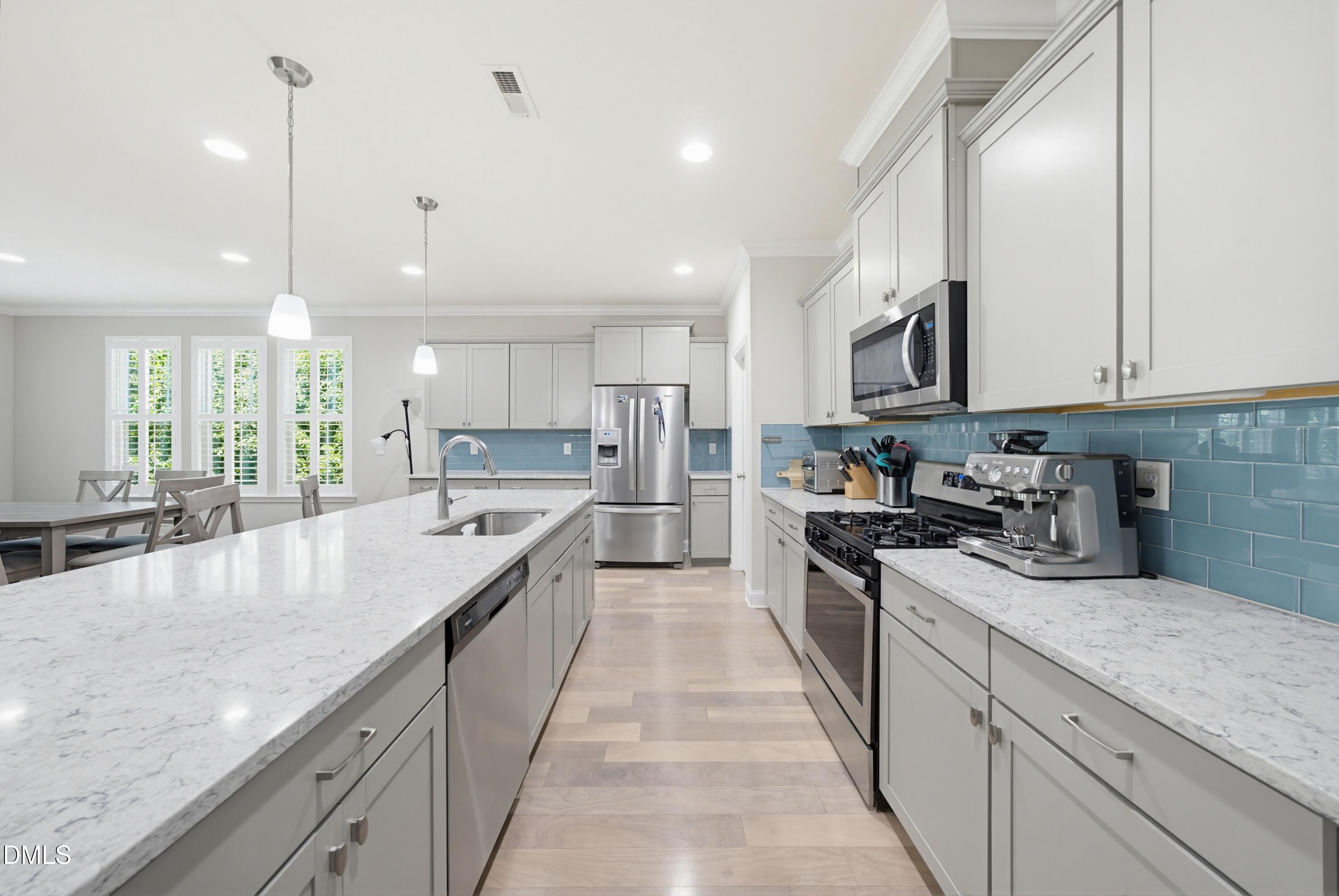 641 Newlyn Drive Raleigh, NC 27606 - Photo 3 of 33