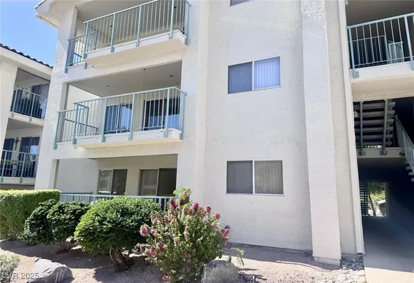$164,990 | 3550 Bay Sands Drive, Unit 2045, Laughlin, NV 89029