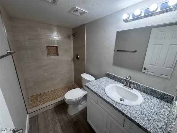 $164,990 | 3550 Bay Sands Drive, Unit 2045, Laughlin, NV 89029