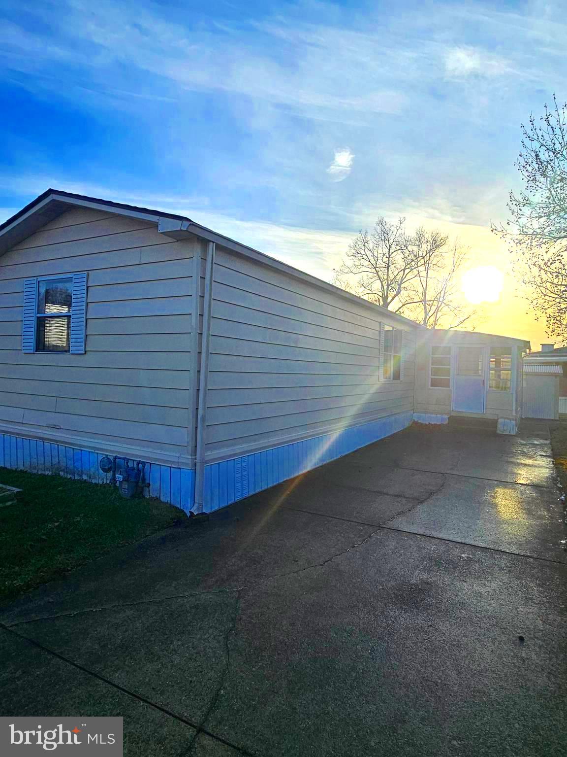 568 Miles Standish Lane Buena, NJ 08310 - Photo 14 of 19 a view of a backyard of the house