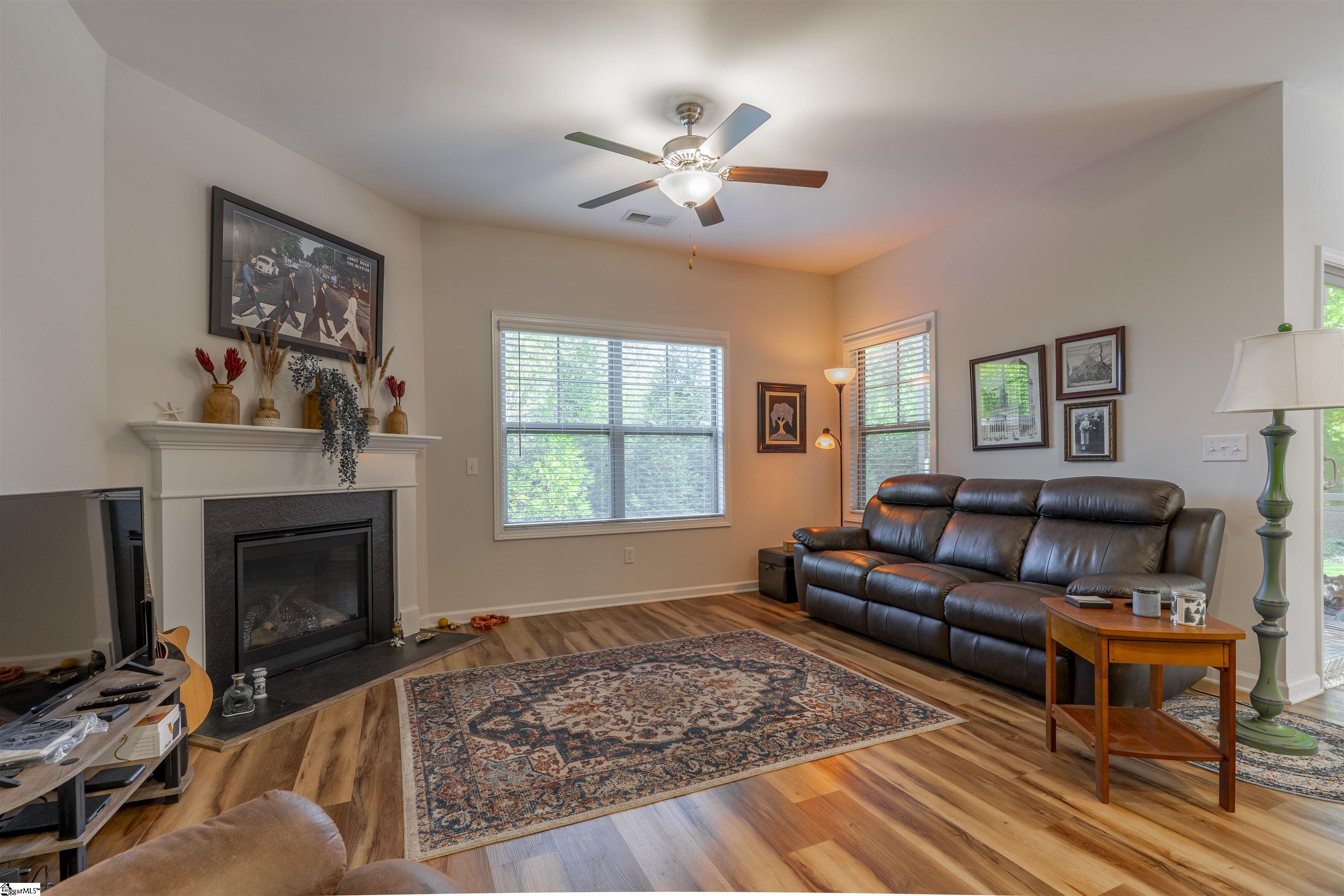 419 Cedar Blf Way Mauldin, SC 29662 - Photo 4 of 25