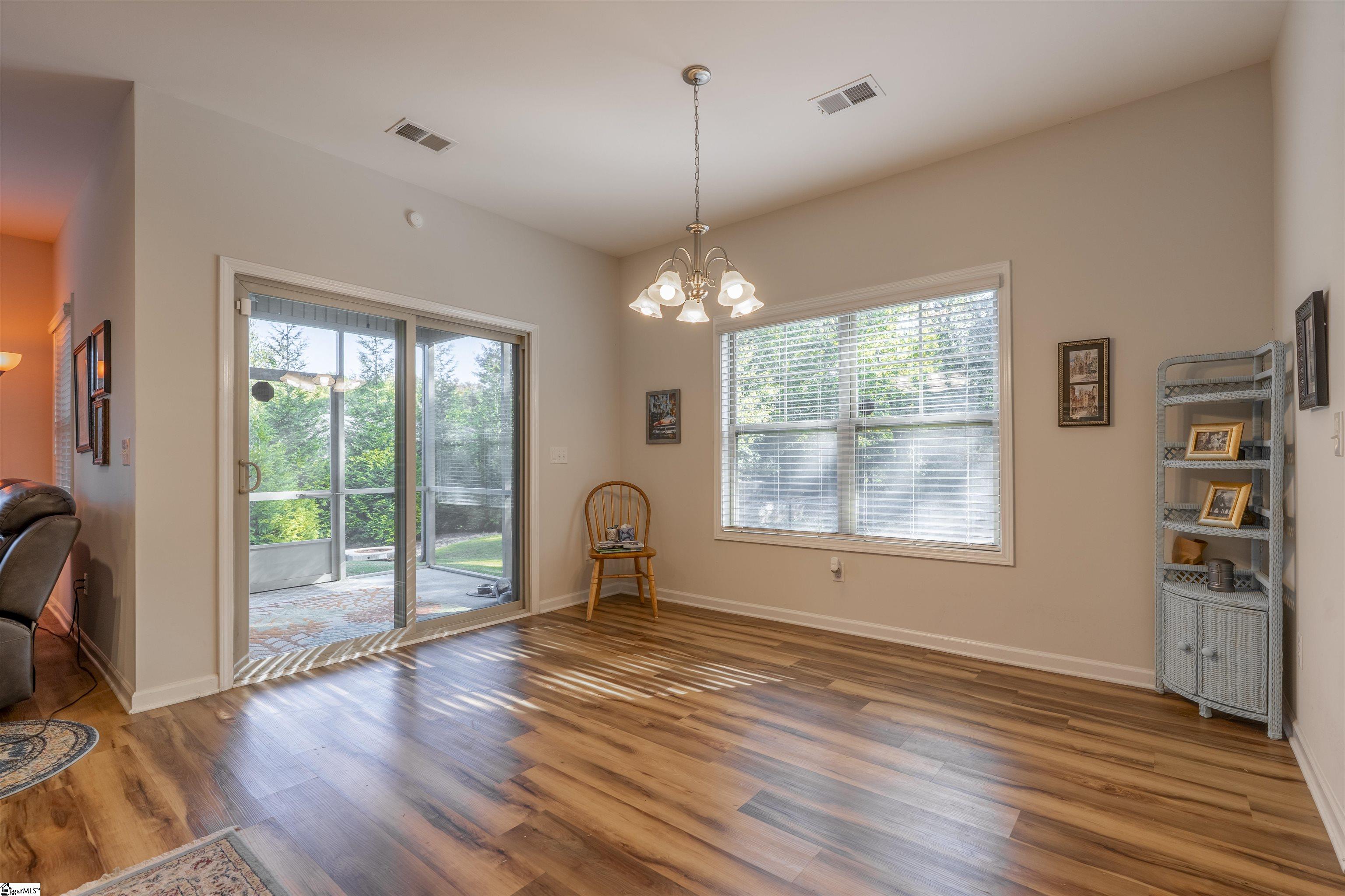 419 Cedar Blf Way Mauldin, SC 29662 - Photo 5 of 25