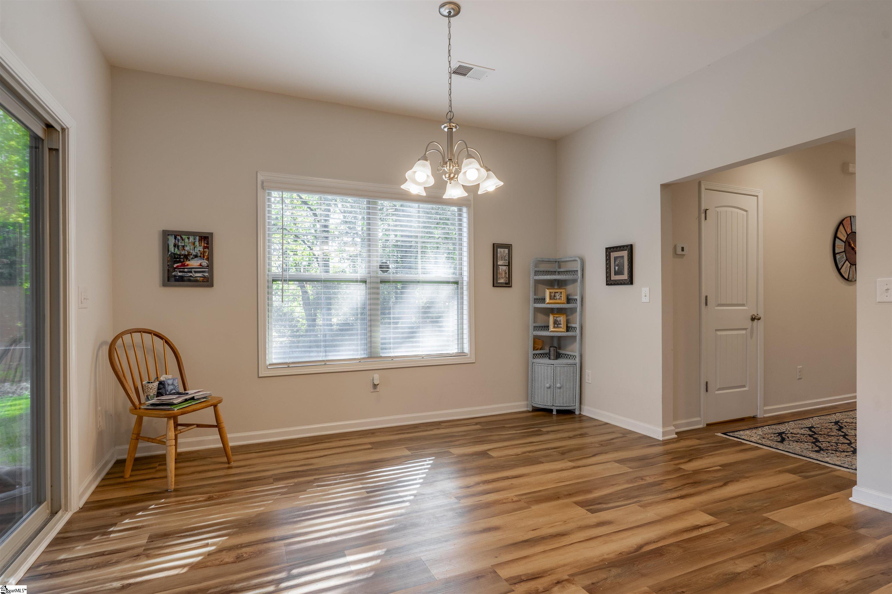 419 Cedar Blf Way Mauldin, SC 29662 - Photo 6 of 25