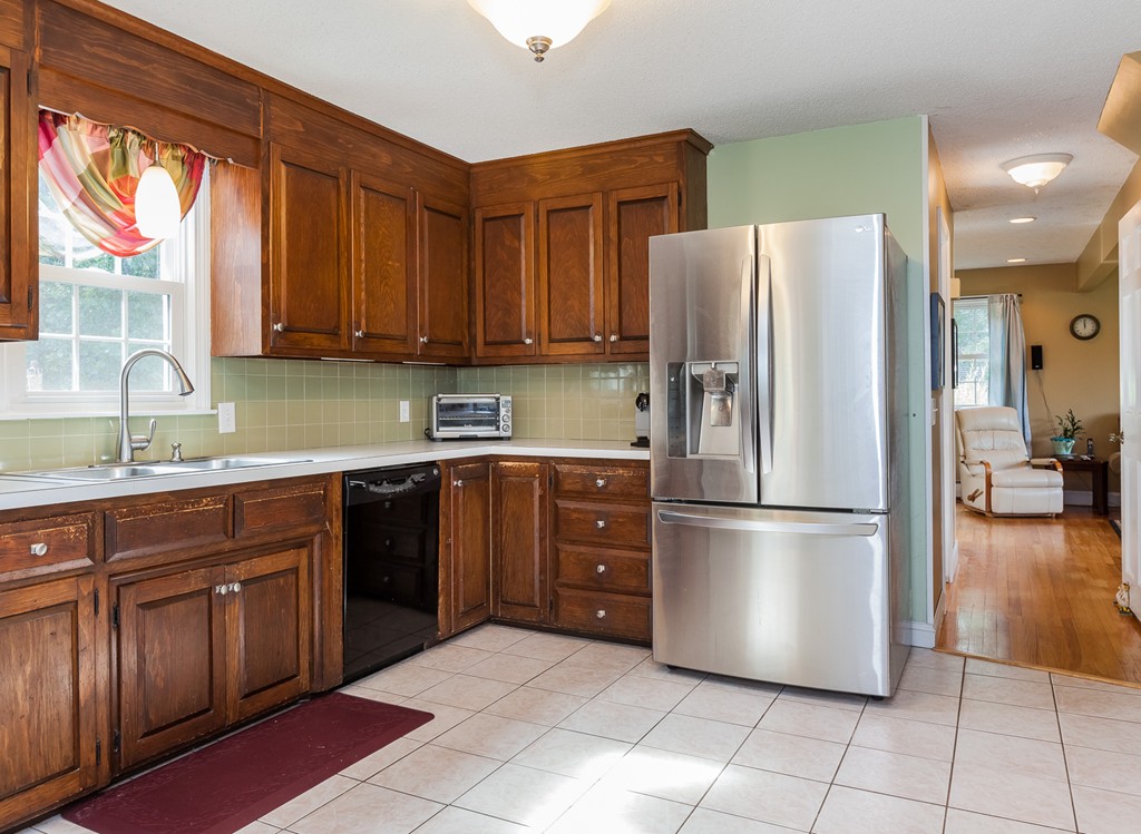133 South Longyard Road Southwick, MA 01077 - Photo 8 of 30 Gallery Image 8