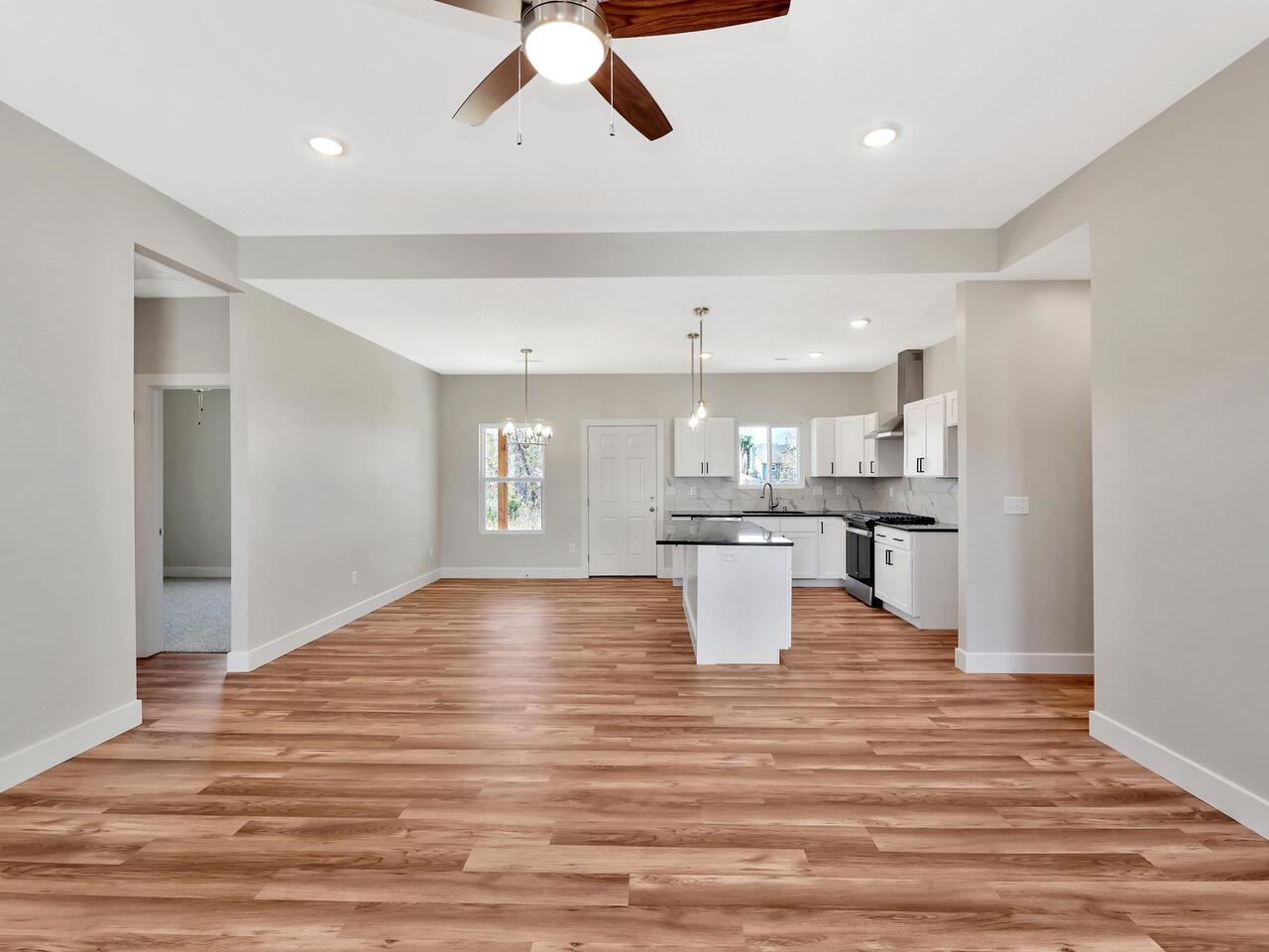 509 South Sweetwater Road Maize, KS 67101 - Photo 4 of 26