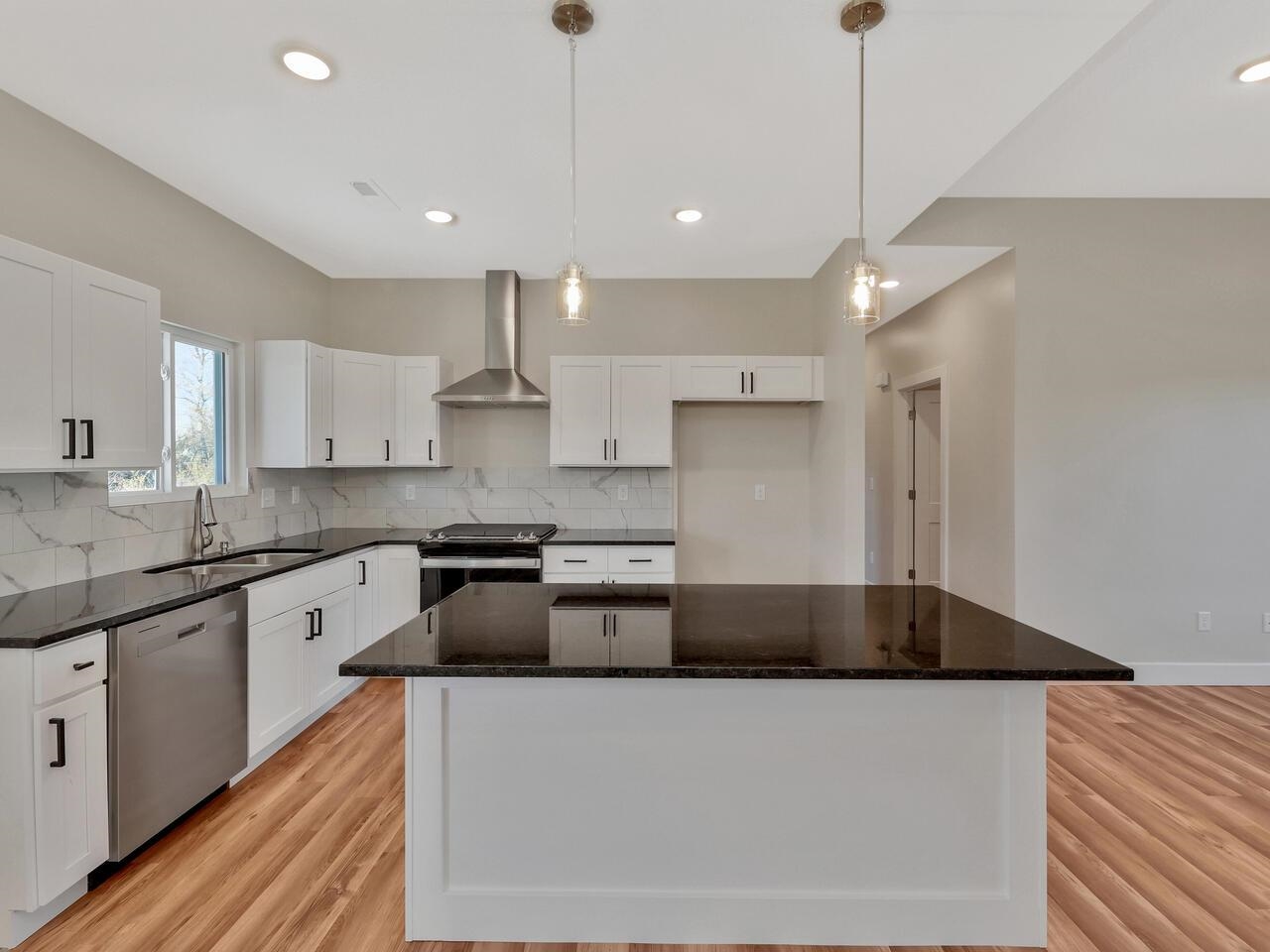 509 South Sweetwater Road Maize, KS 67101 - Photo 7 of 26