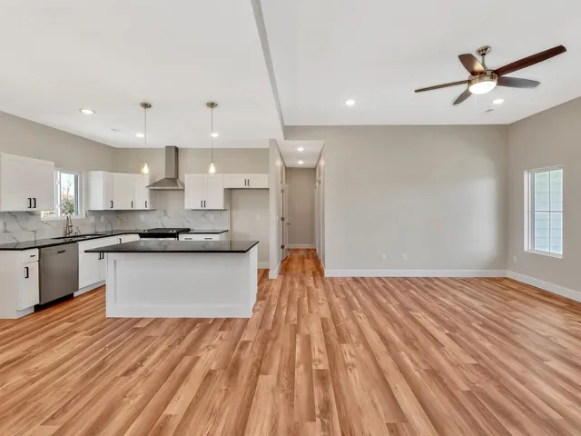 $279,000 | 509 South Sweetwater Road, Maize, KS 67101