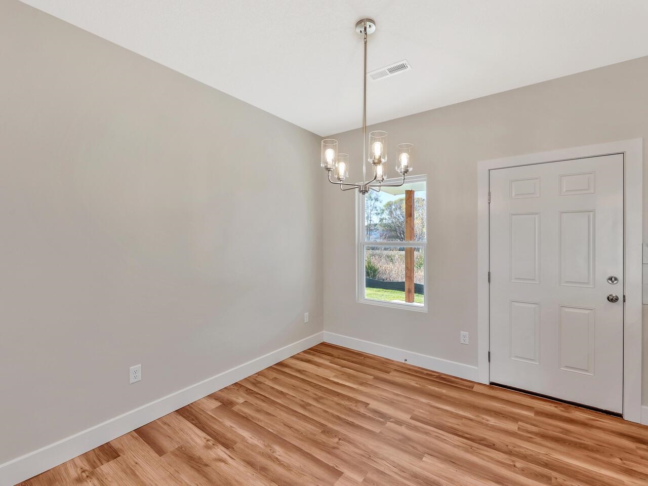 509 South Sweetwater Road Maize, KS 67101 - Photo 9 of 26